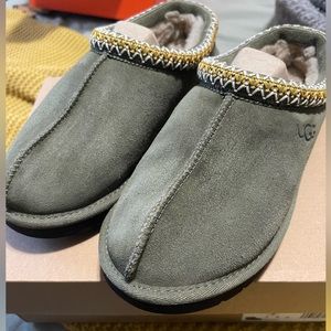 Uggs Tasman slippers